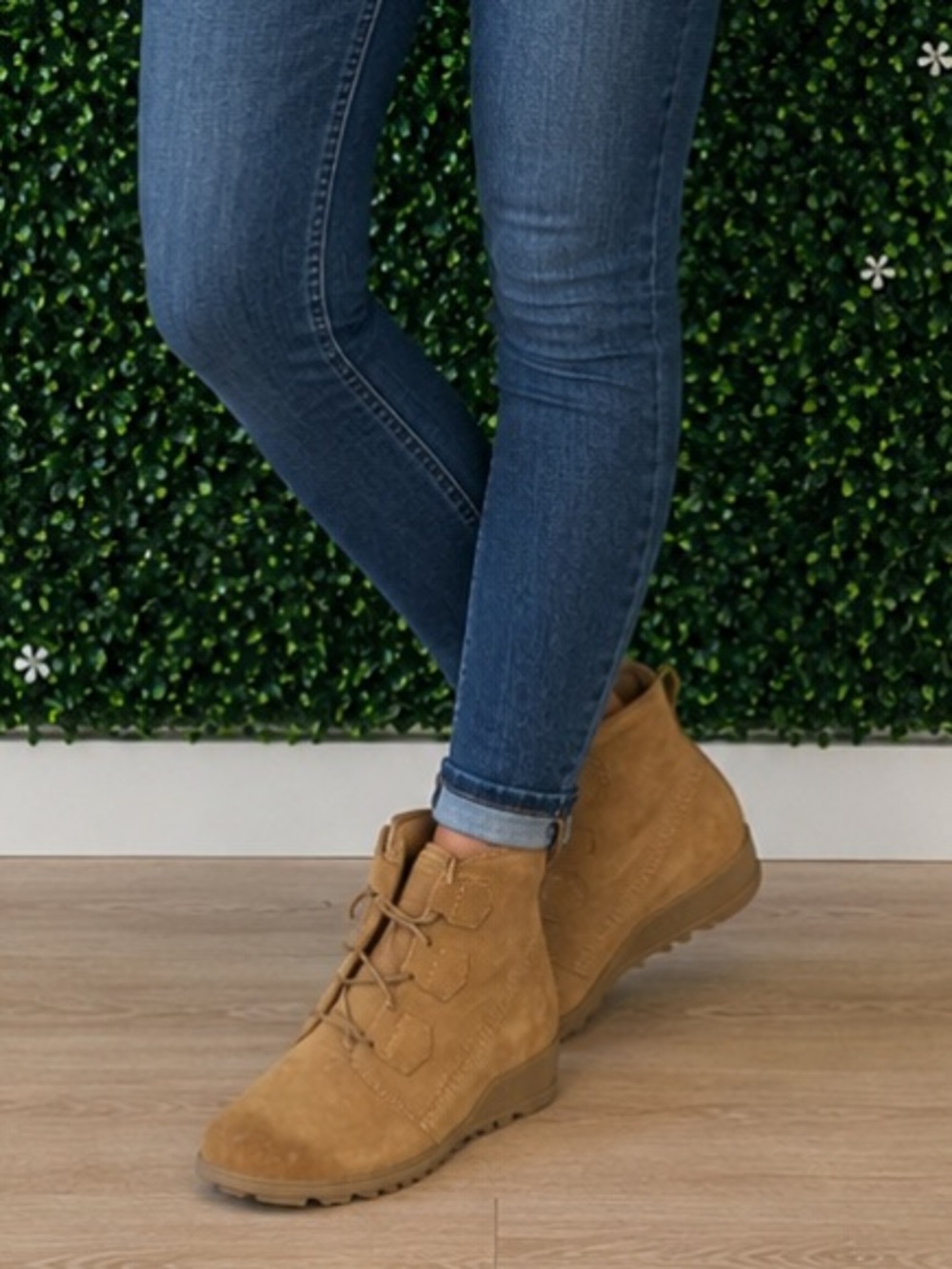 Sorel Evie Wedge Lug Sole Lace Up Boots